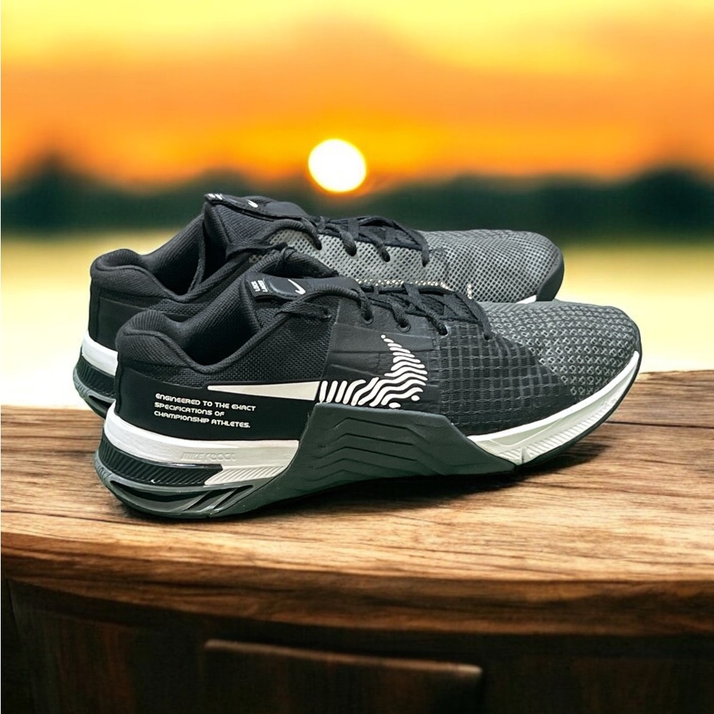 Nike Metcon 8 Black Shoes Size 10.5.